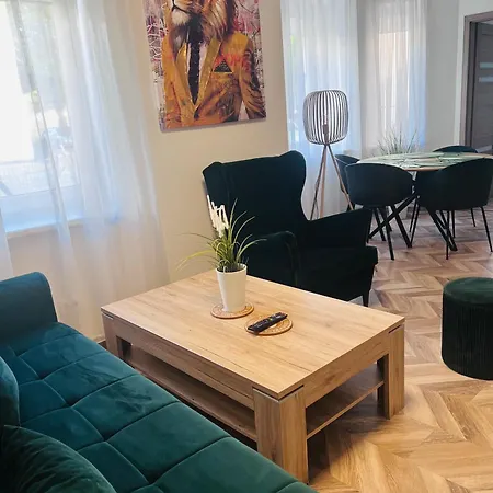 Apartamentai Turistams Apartman *